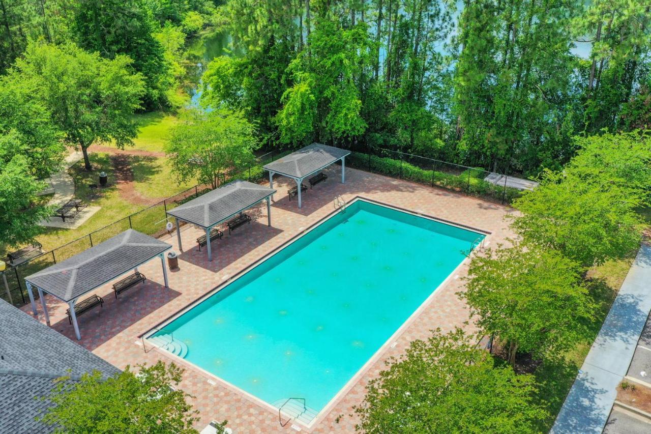 The Home On Tyson Lake Drive Jacksonville Buitenkant foto